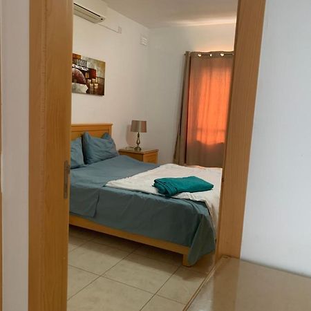 Paola Court Apartamento Mellieħa Exterior foto